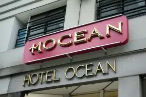 Hotel Ocean: Penginapan Mewah di Tepi Pantai yang Menawan