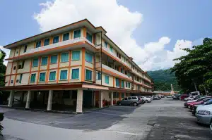 Simpang Hotel 1 Hotel Simpang: Penginapan Terbaik di Pusat Bandar