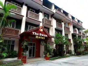 Hotel Swan: Penginapan Mewah di Tepi Tasik